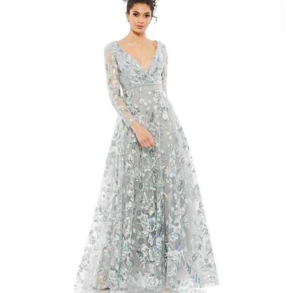 Mac Duggal 67869 Embellished Long Sleeve A Line Gown, Size 16, New with Tag $798 - Picture 1 of 11